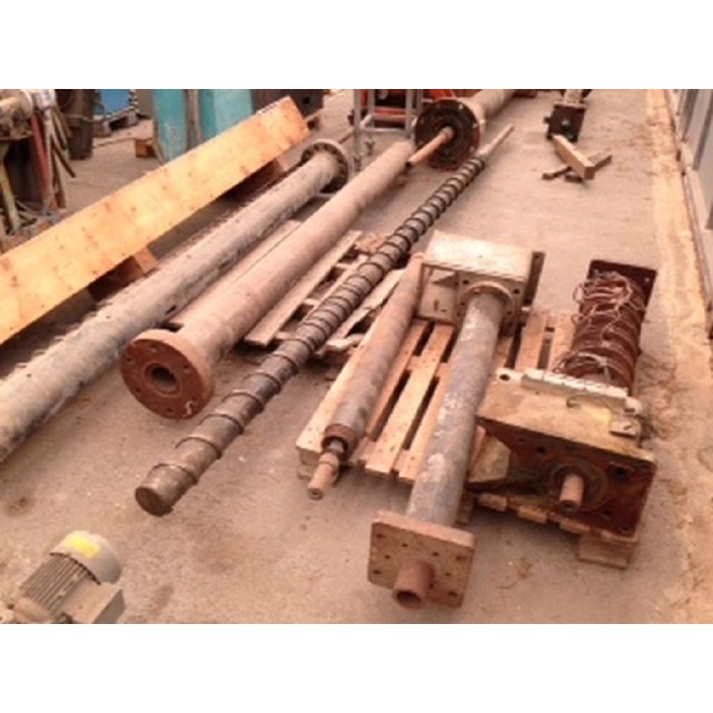 Barrel and screw for extruder