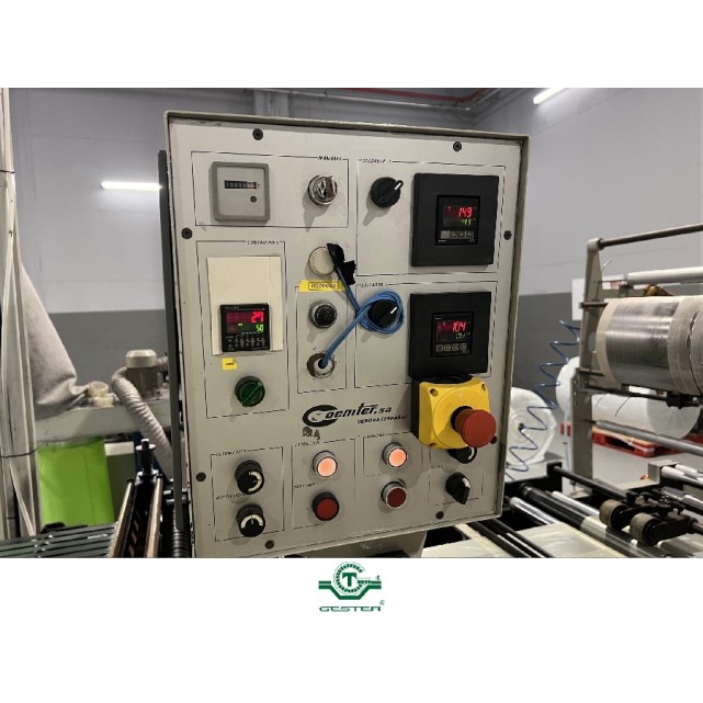 Bag manufacturing machine