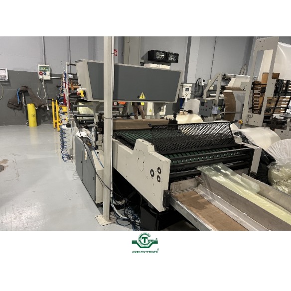 Bag manufacturing machine