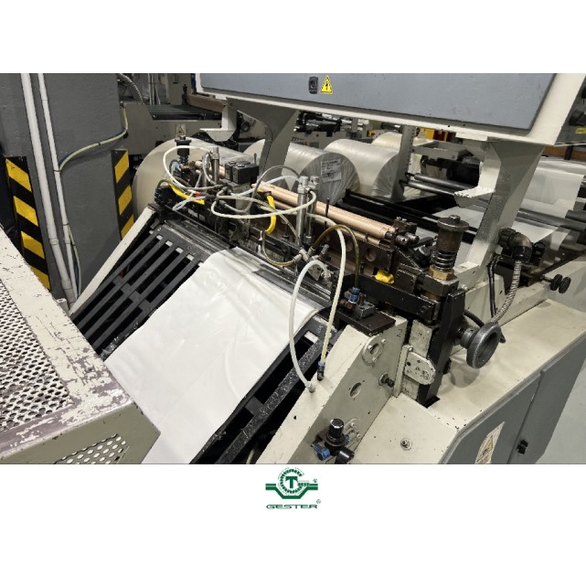 Bag manufacturing machine