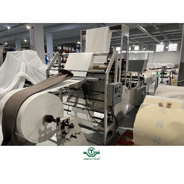 Bag manufacturing machine