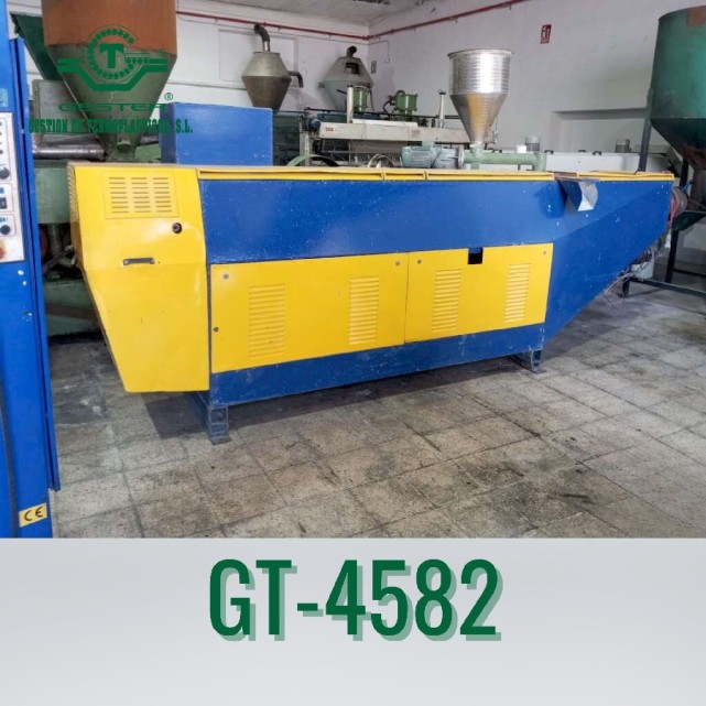 Twin-screw extruder