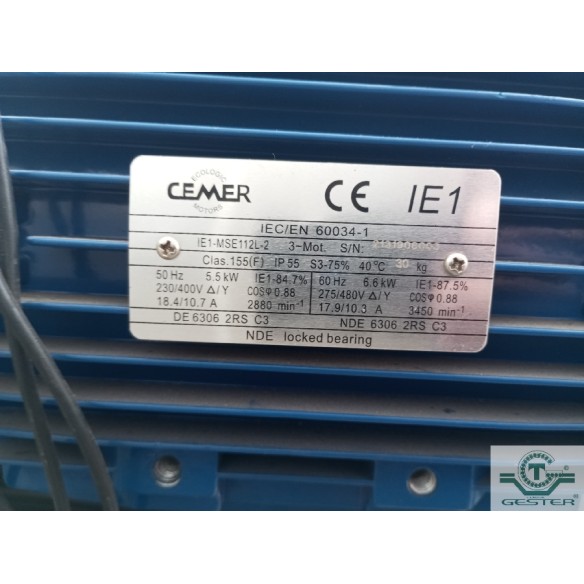 Twin-screw extruder