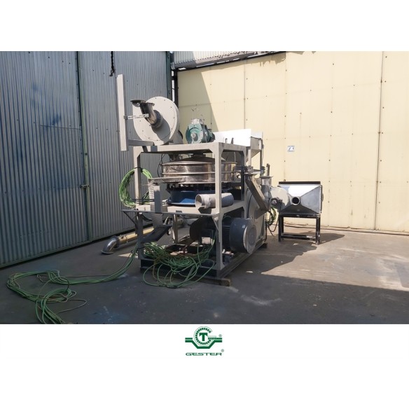 Blade micronizer