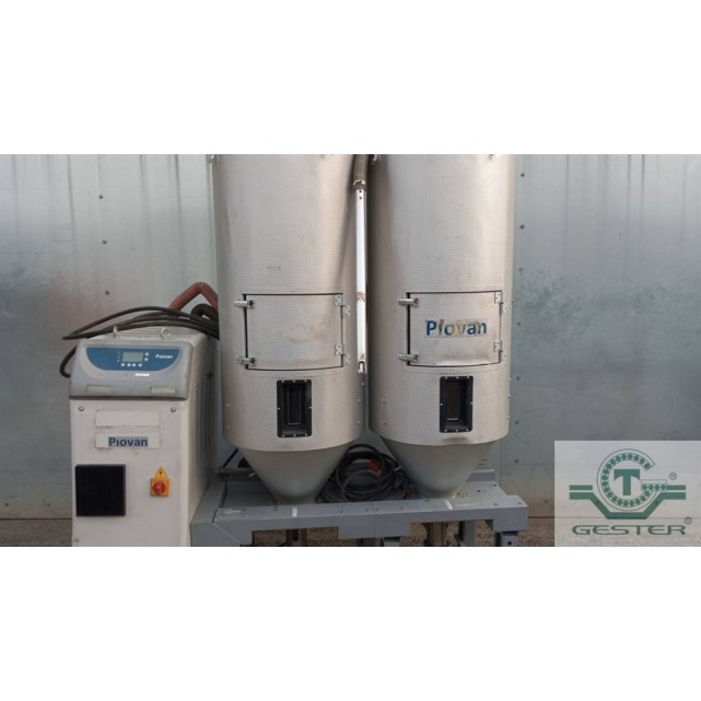 Two-hopper dehumidifier