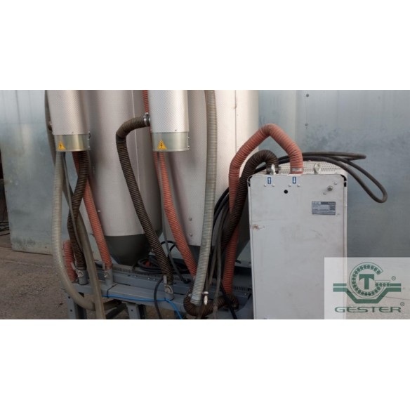Two-hopper dehumidifier