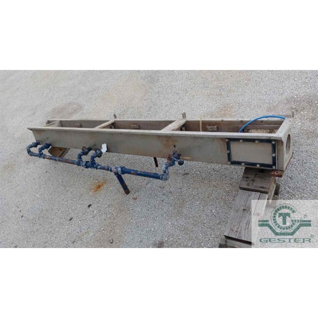 Vacuum tank