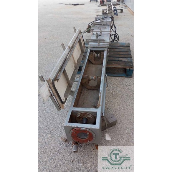 Vacuum and cooling tank