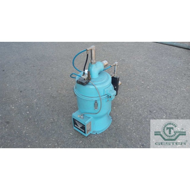 Pneumatic material loading receiver