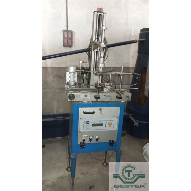 Bottle leak tester