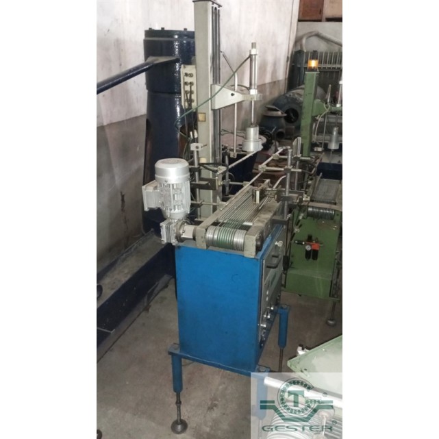 Bottle leak tester