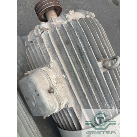 Foot-mounted motor