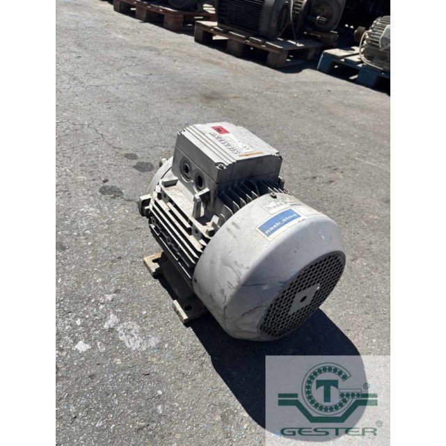 Foot-mounted motor