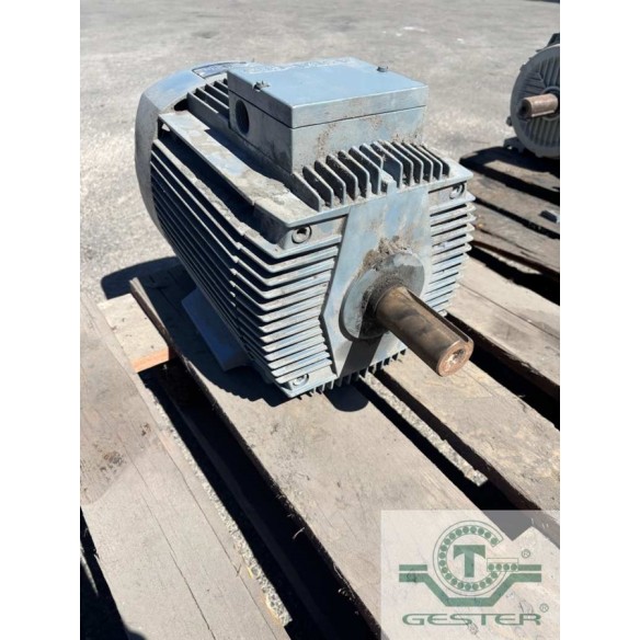 Foot-mounted motor