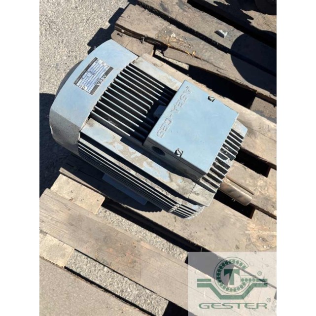Foot-mounted motor