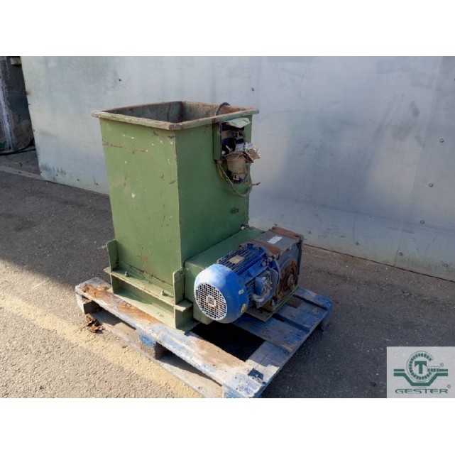 Perforateur de Bouteilles à 2 Axes