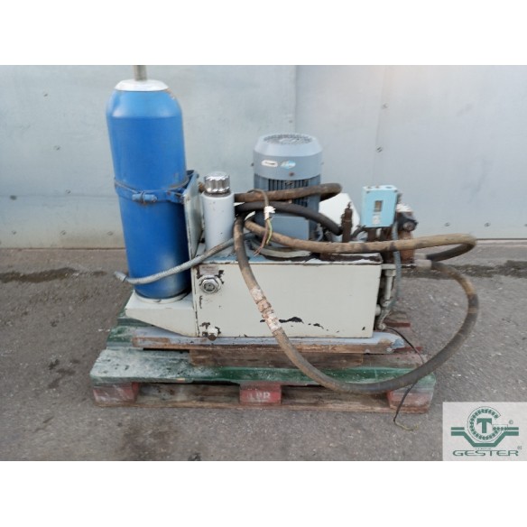 Hydraulic filter changer