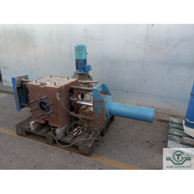 Hydraulic filter changer