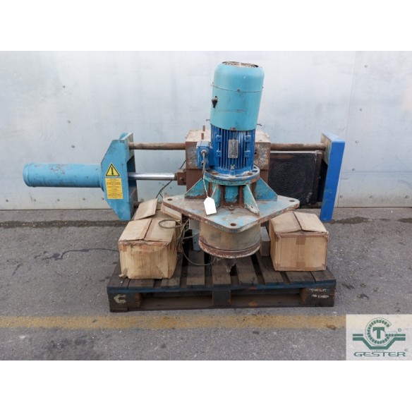 Hydraulic filter changer