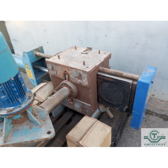 Hydraulic filter changer