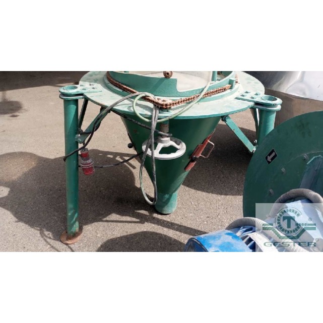 Pellet cooler