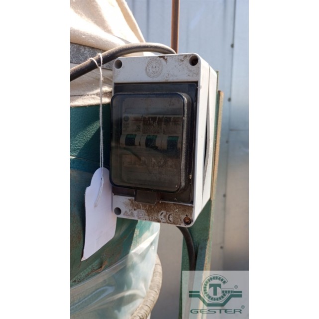 Vacuum cleaner for collect dust