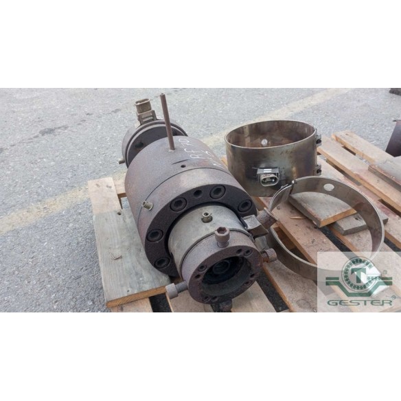 Tête pour fabrication de tuyaux en PE