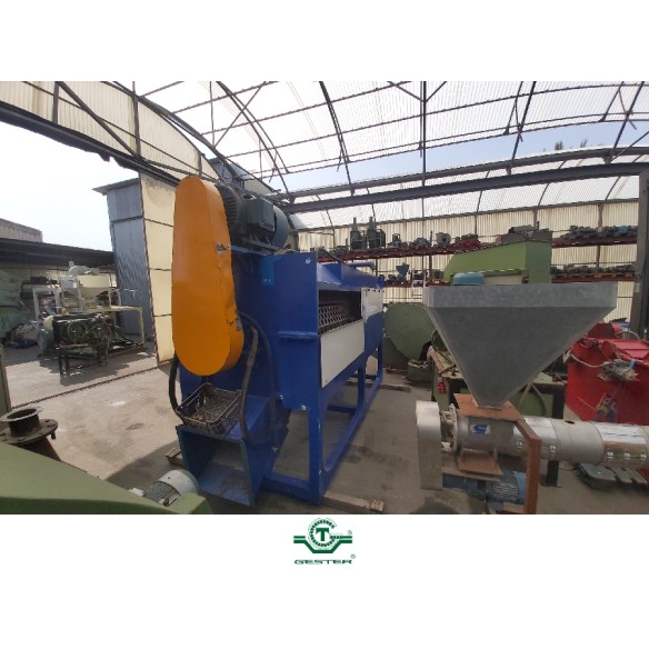 Label and cap remover machine