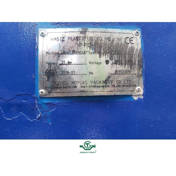 Label and cap remover machine