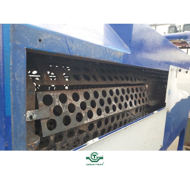 Label and cap remover machine