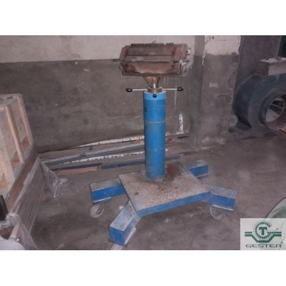 Sheet extrusion head