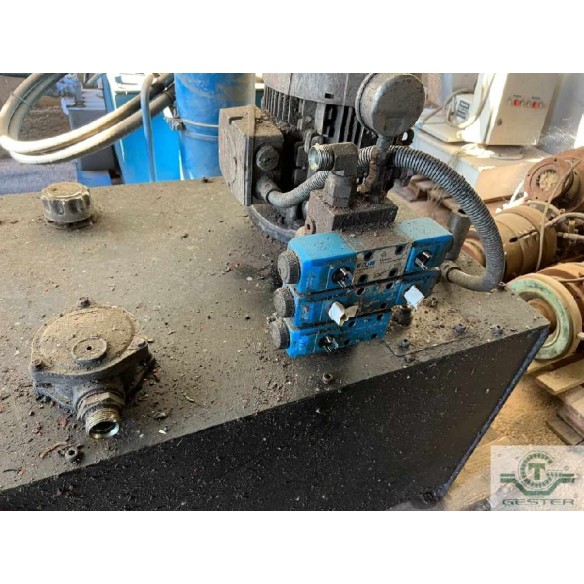 Hydraulic group