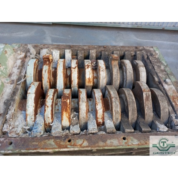 Broyeur Déchiqueteur 2 axes 1000 x 750 mm