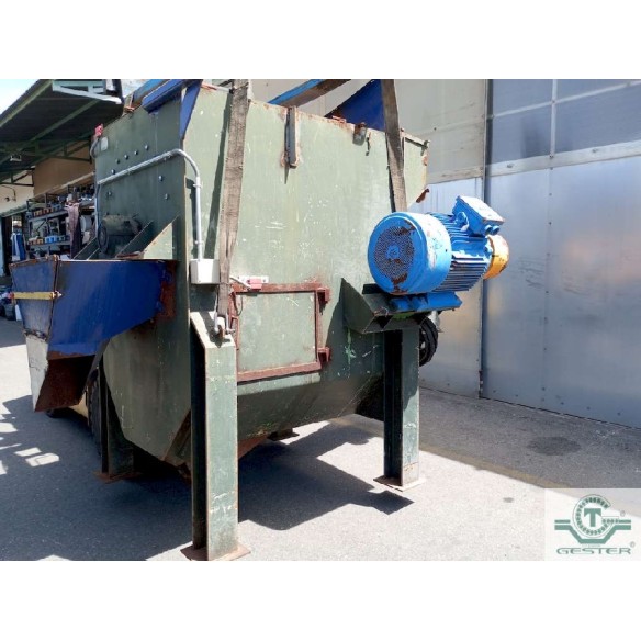 Label and cap remover machine