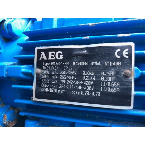 Plastic tank