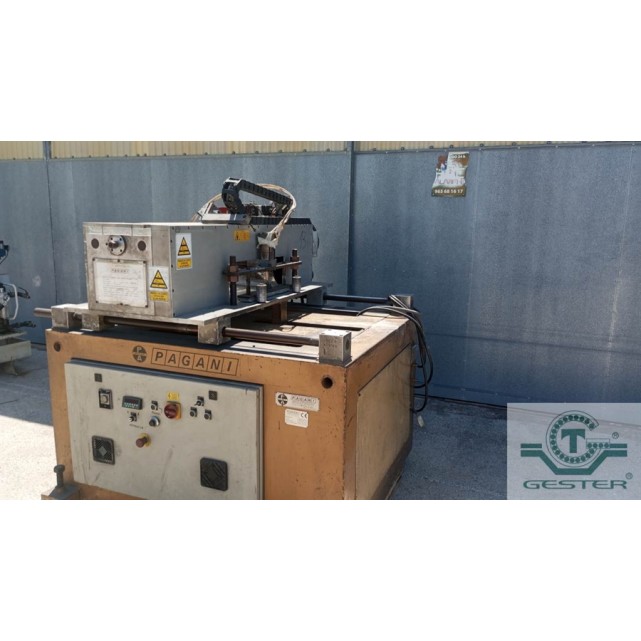 Profile cutting saw