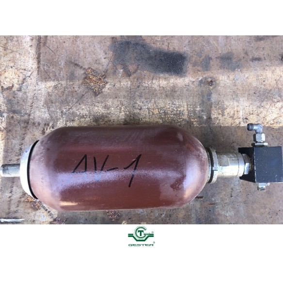 Bladder accumulator