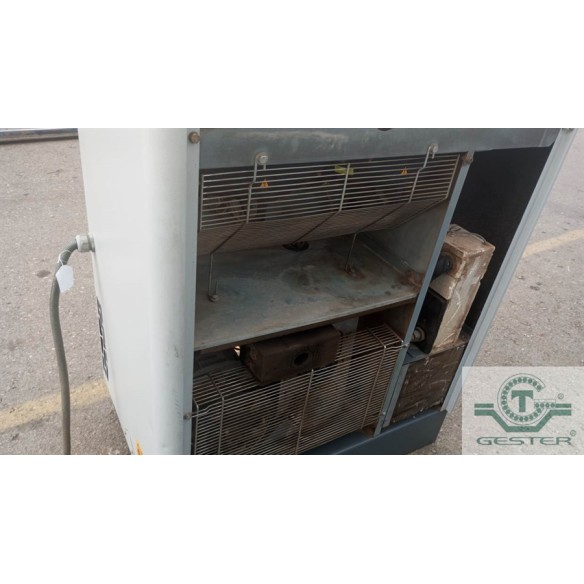 Screw air compressor
