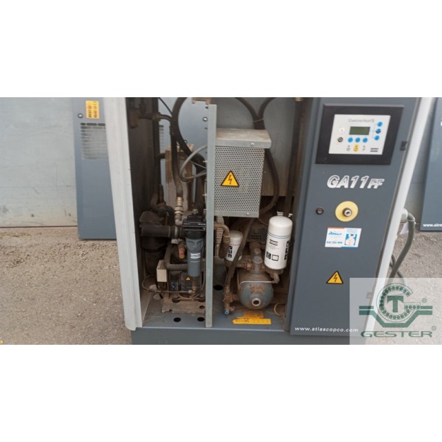 Screw air compressor