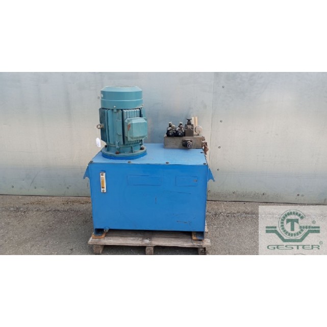 Hydraulic group
