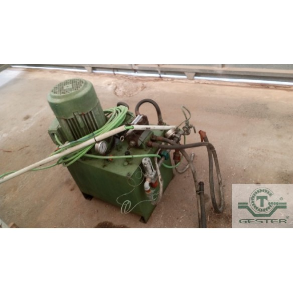 Mixing buffer silo