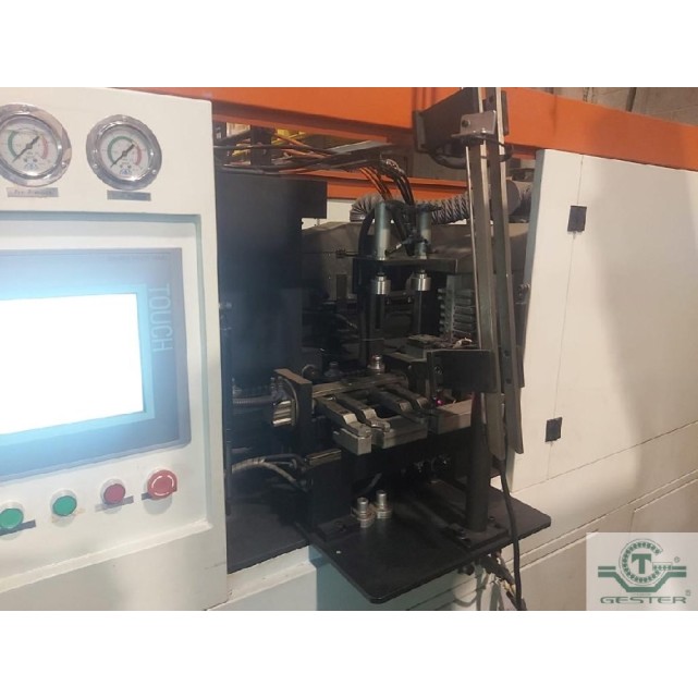 PET blower machine
