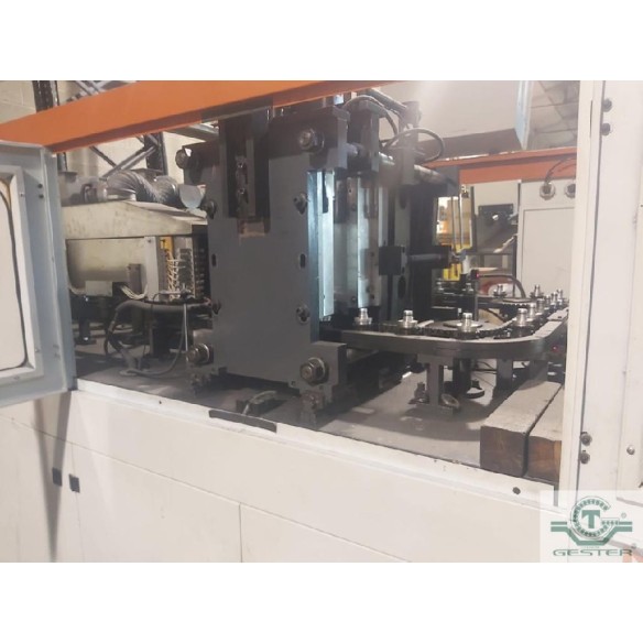 PET blower machine