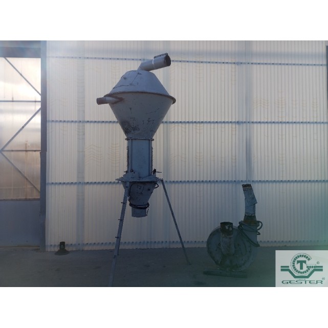 Pellet cooler