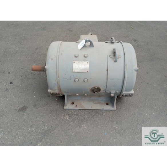 Foot-mounted motor