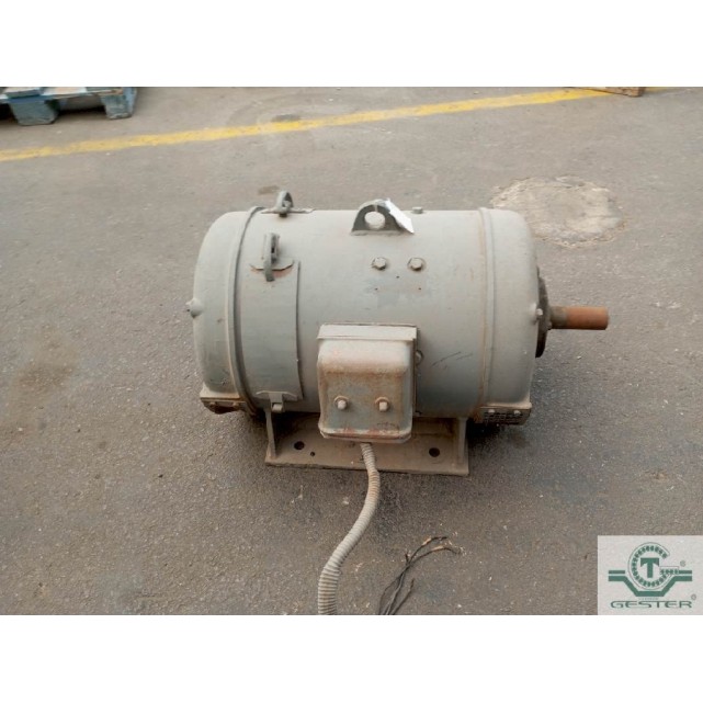 Foot-mounted motor