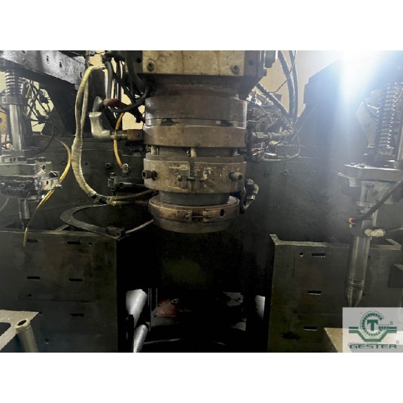 Blowing machine