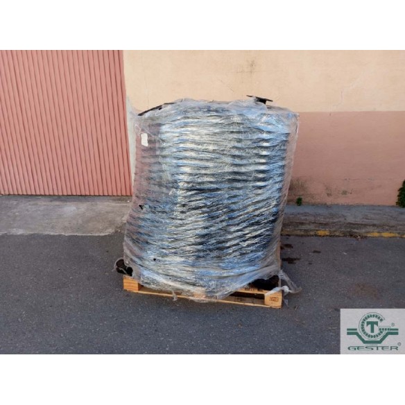Plastic bobbin