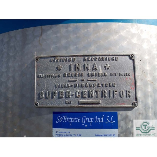 Vertical centrifuge