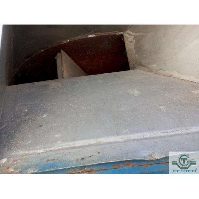 Vertical centrifuge